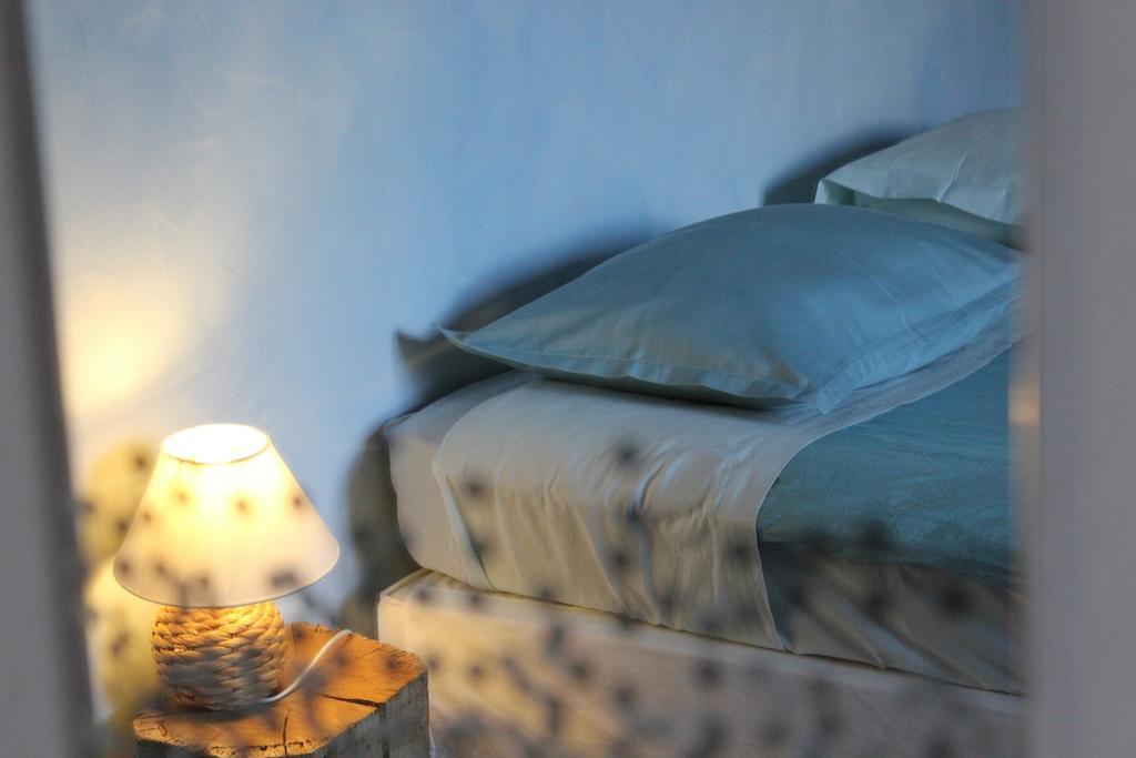 Bed and Breakfast La Bicyclette Fleurie Villemoirieu Zimmer foto
